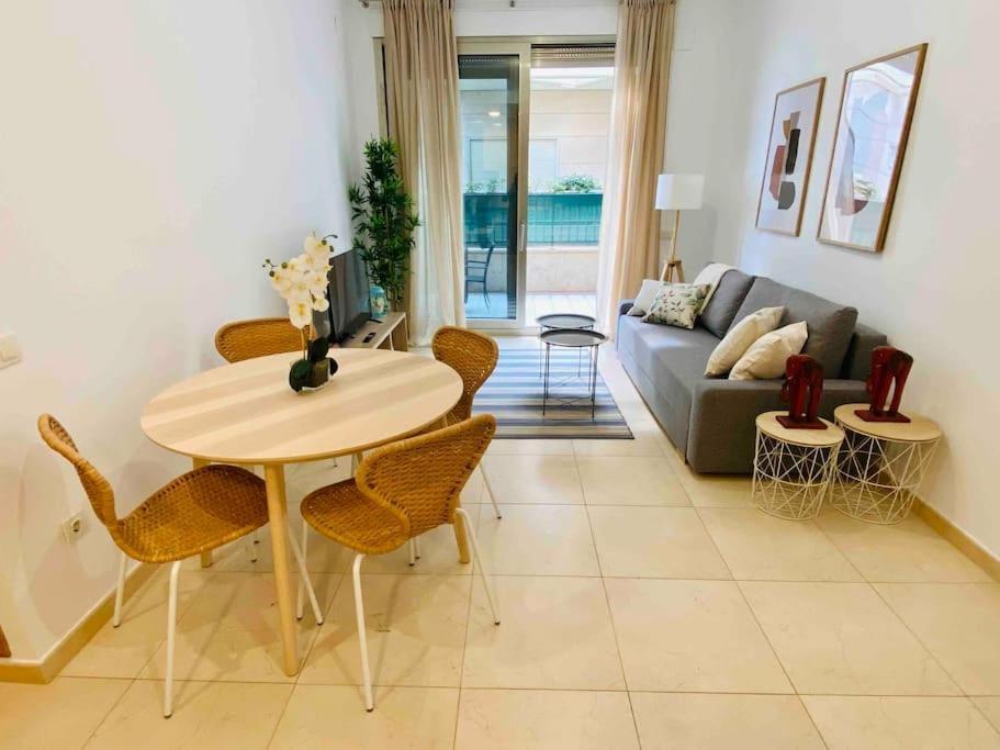 Stylish Apartment With Terrace On The Beachfrom Valenza Esterno foto