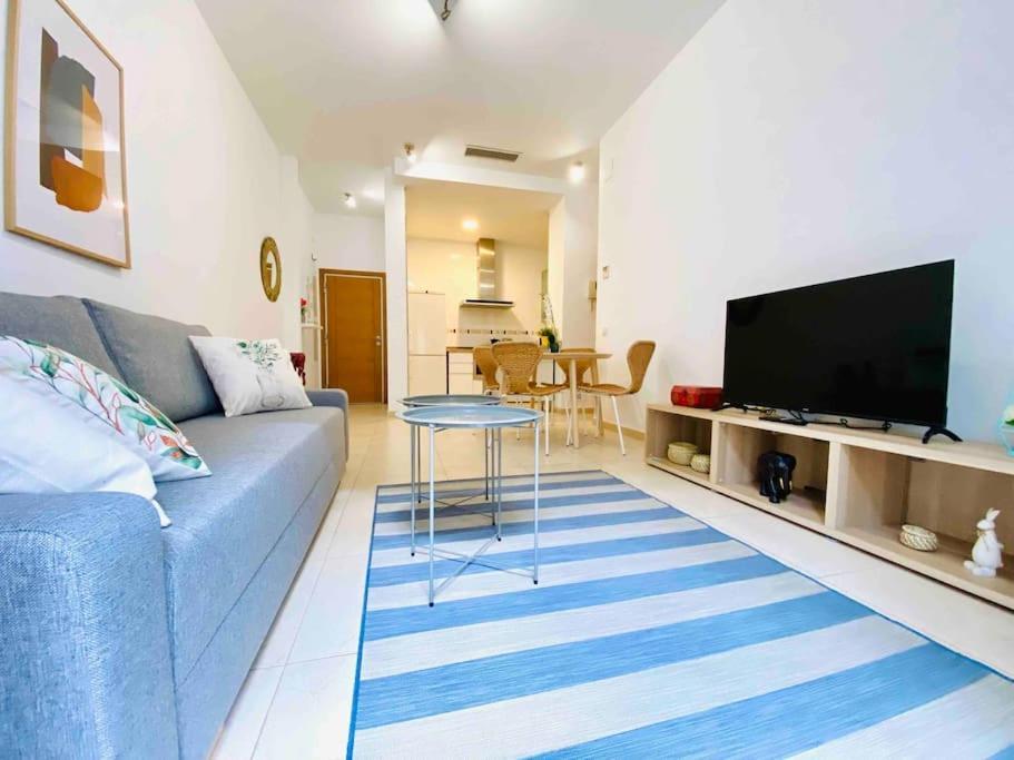 Stylish Apartment With Terrace On The Beachfrom Valenza Esterno foto